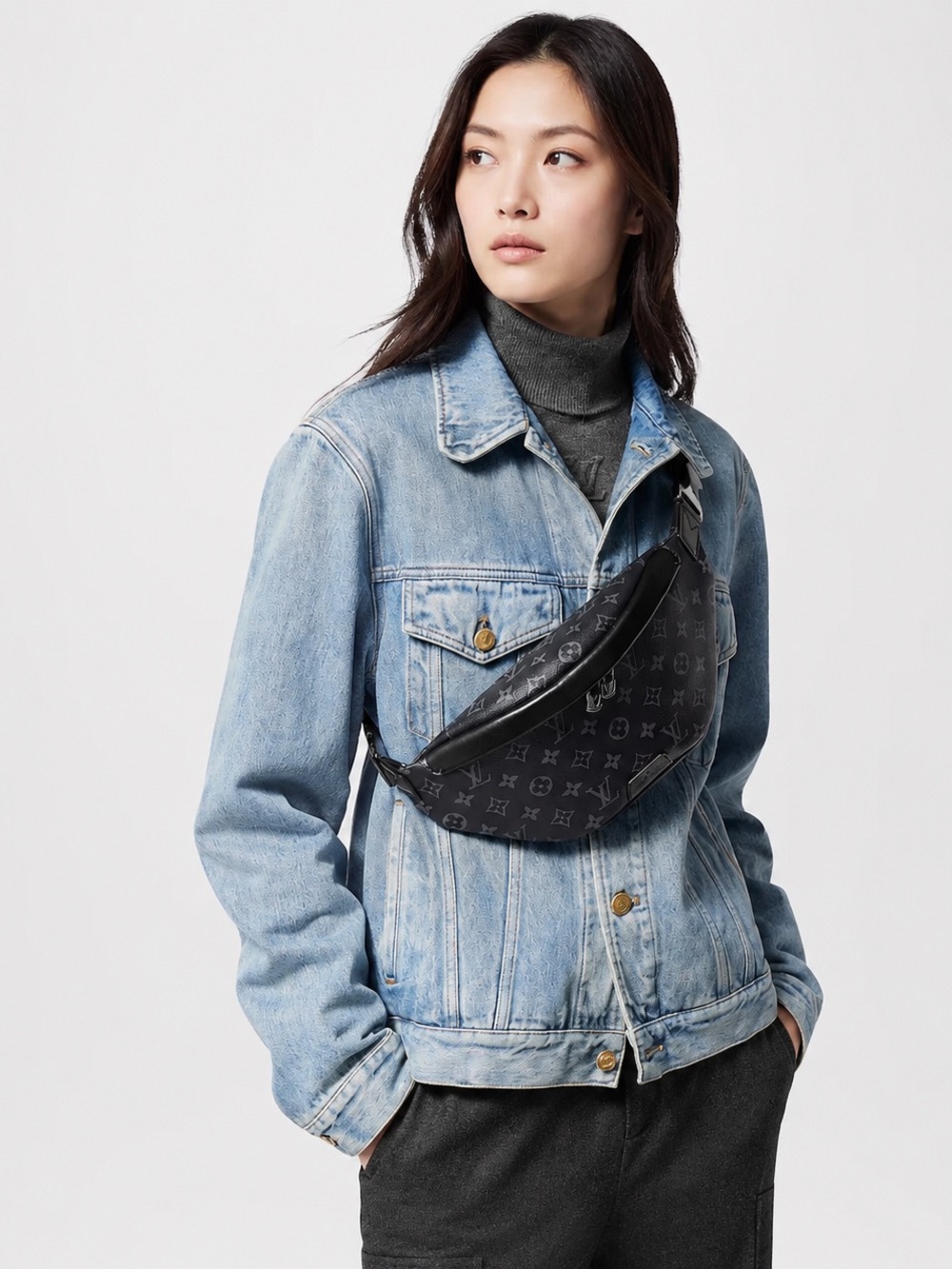 Louis Vuitton Discovery Bumbag PM Monogram Eclipse